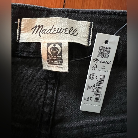NWT Madewell The '90s Straight Mid-Rise Jean - 25 - Black Landale Wash - Picture 9 of 10